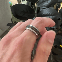 Load image into Gallery viewer, CARBON Spinner Ring
